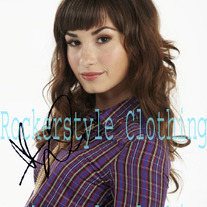 UNBROKEN, GIVE YOUR HEART A BREAK, DEMI LOVATO SIGNED / AUTOGRAPHED PHOTO