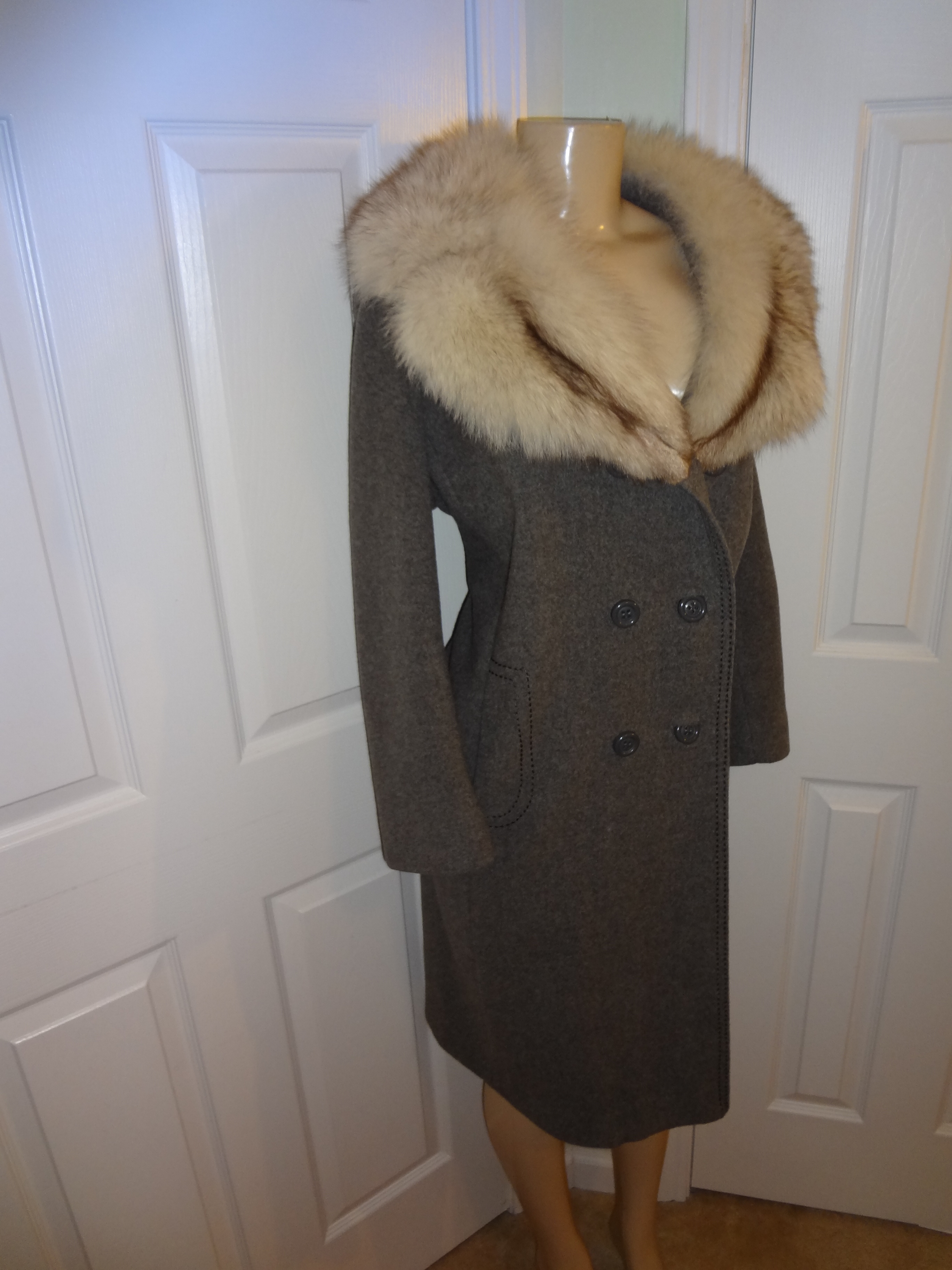 Divaxpress Resale Vintage Gray Wool Rabbit Fur Collar Coat Size 2X Online Store Powered by