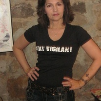 Women's Stay Vigilant T-shirt
