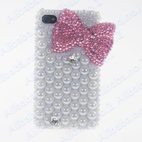 Pearl Case with Pink Bow