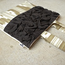 >>ON SALE<<  RUFFLED TOTE IN BROWN IKAT