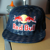 DARK BLUE REDBULL FITTED!