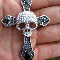 Skull Cross Necklace (swarovski Crystal)