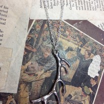 Antlers Necklace