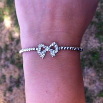 Silver Bow Stretch Bracelet 