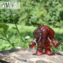 ELEPHANTOS "The smell of blood" edition handmade resin figure