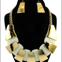 Gold and Cream Necklace Set 
