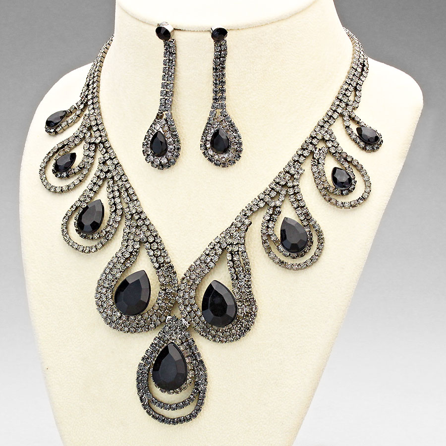 Sparkle & Shine Necklace on Storenvy