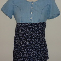 Denim/Navy Floral Top-Kathy Ireland Maternity Size Small