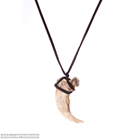 Claw Necklace