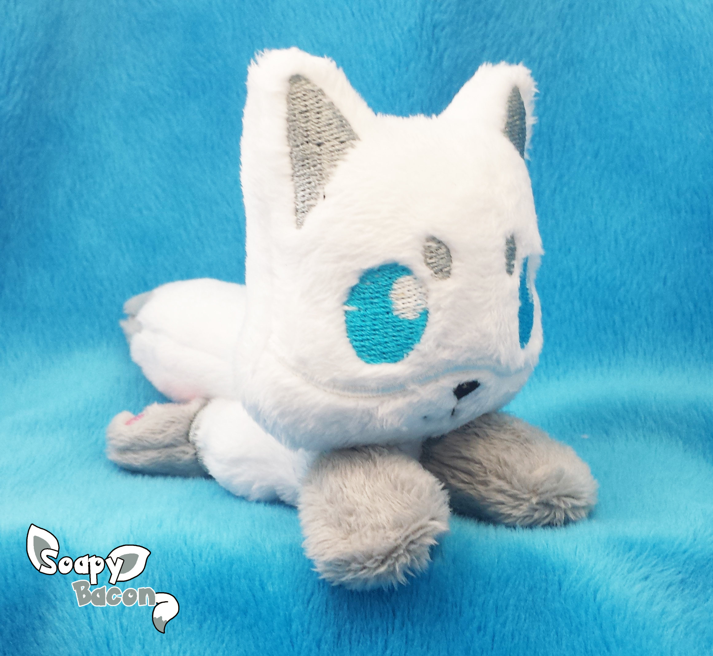 soapybacon white silver fox palm sized beanie plush soapybacon white silver fox palm sized beanie plush