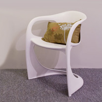 Kurve Chair
