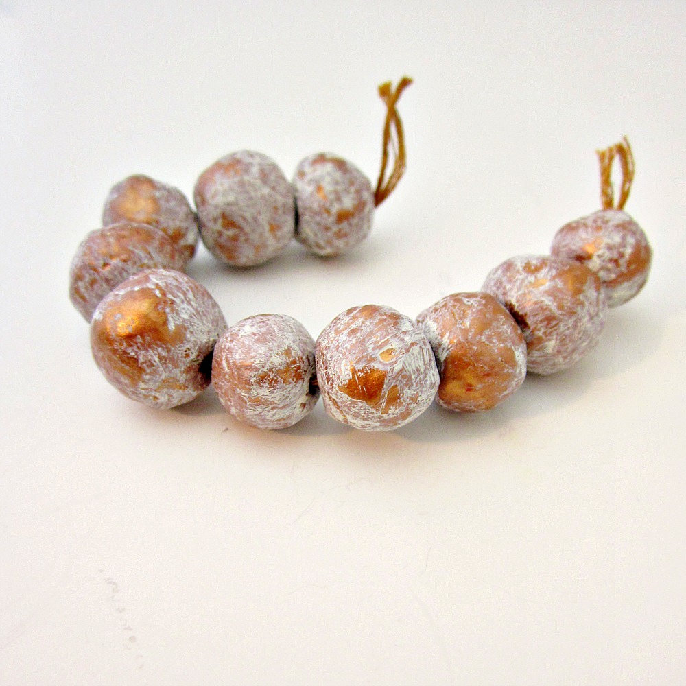 muse Handmade Gold and White Rustic Paper Mache Beads, 10 pcs