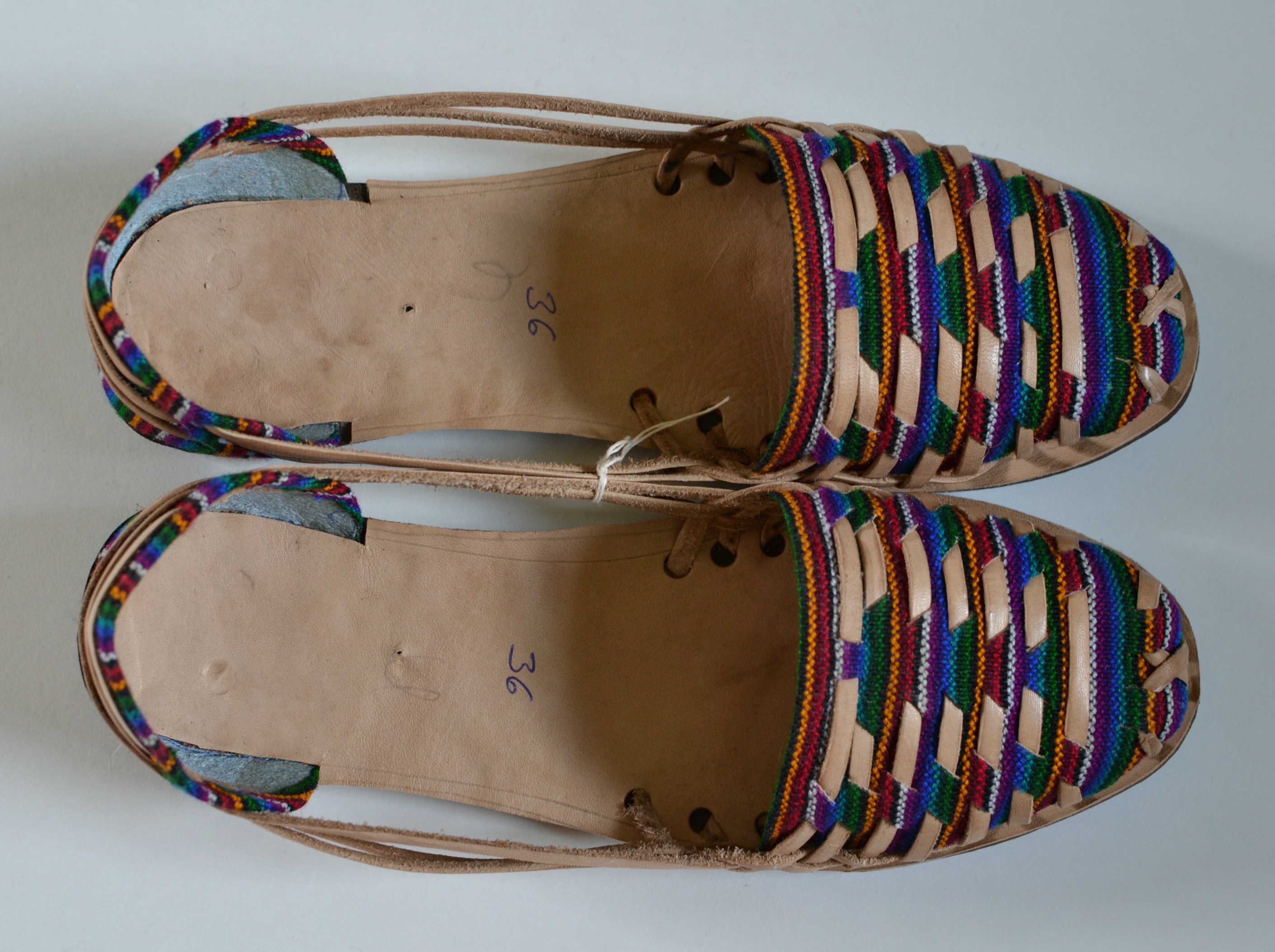 women's huaraches size 5
