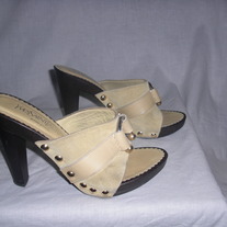 ysL heels Size 6