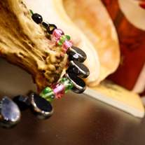 Dark Floral Onyx & Glass Memory Wire Necklace