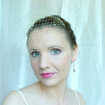 Champagne Birdcge Veil with Swarovski Crystals - Thumbnail 3