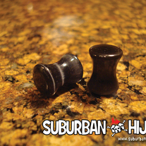 Black Glass Saddle Plug