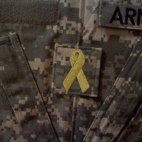 Yellow_ribbon_medium