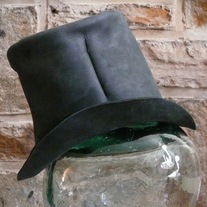 Mini leather top hat