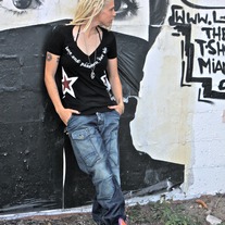 Short sleeve cotton deep V side stars, black