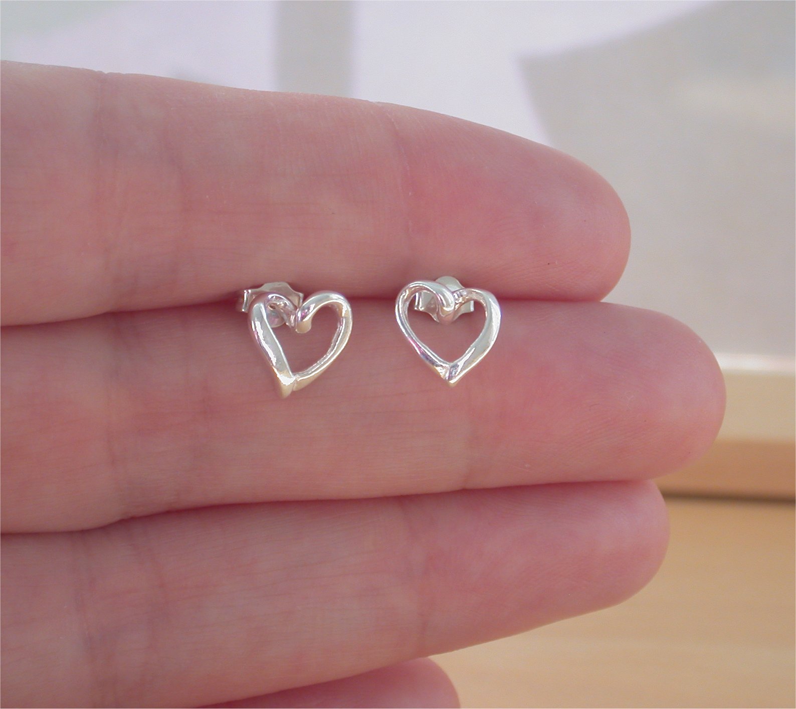Hollow Heart Stud Earrings At Georgia Challis Blog