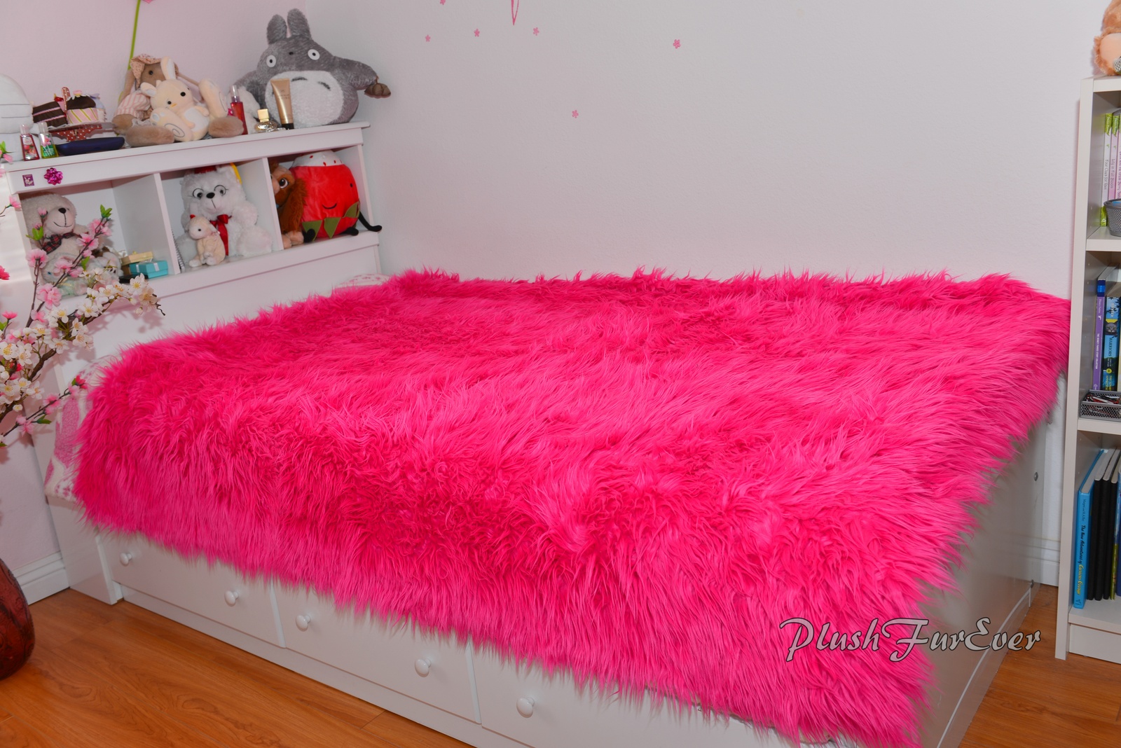 Hot Pink Mongolian Fur Luxurious Bed Cover Bedspread Faux Fur