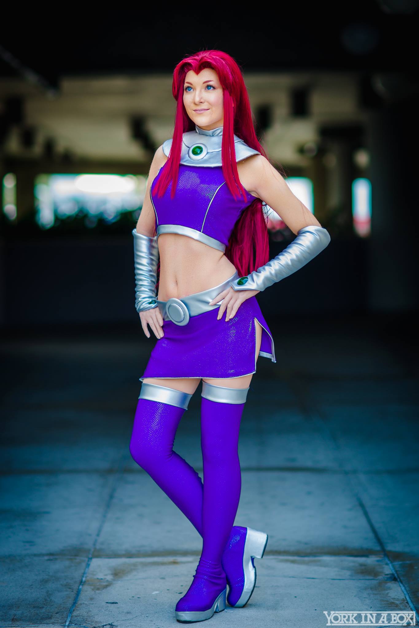 1365px x 2048px - Teen titans starfire cosplay - Naked Images