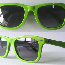 Green_sunglasses_medium