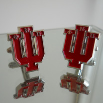 Iu_20cufflinks_20red_20lead_20pic_medium