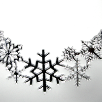 Snownecklace1_medium