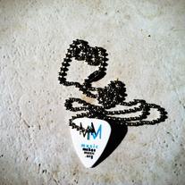 Pick_20necklace_201_medium