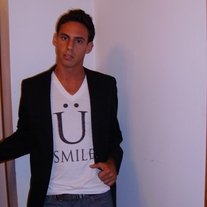 ü smile