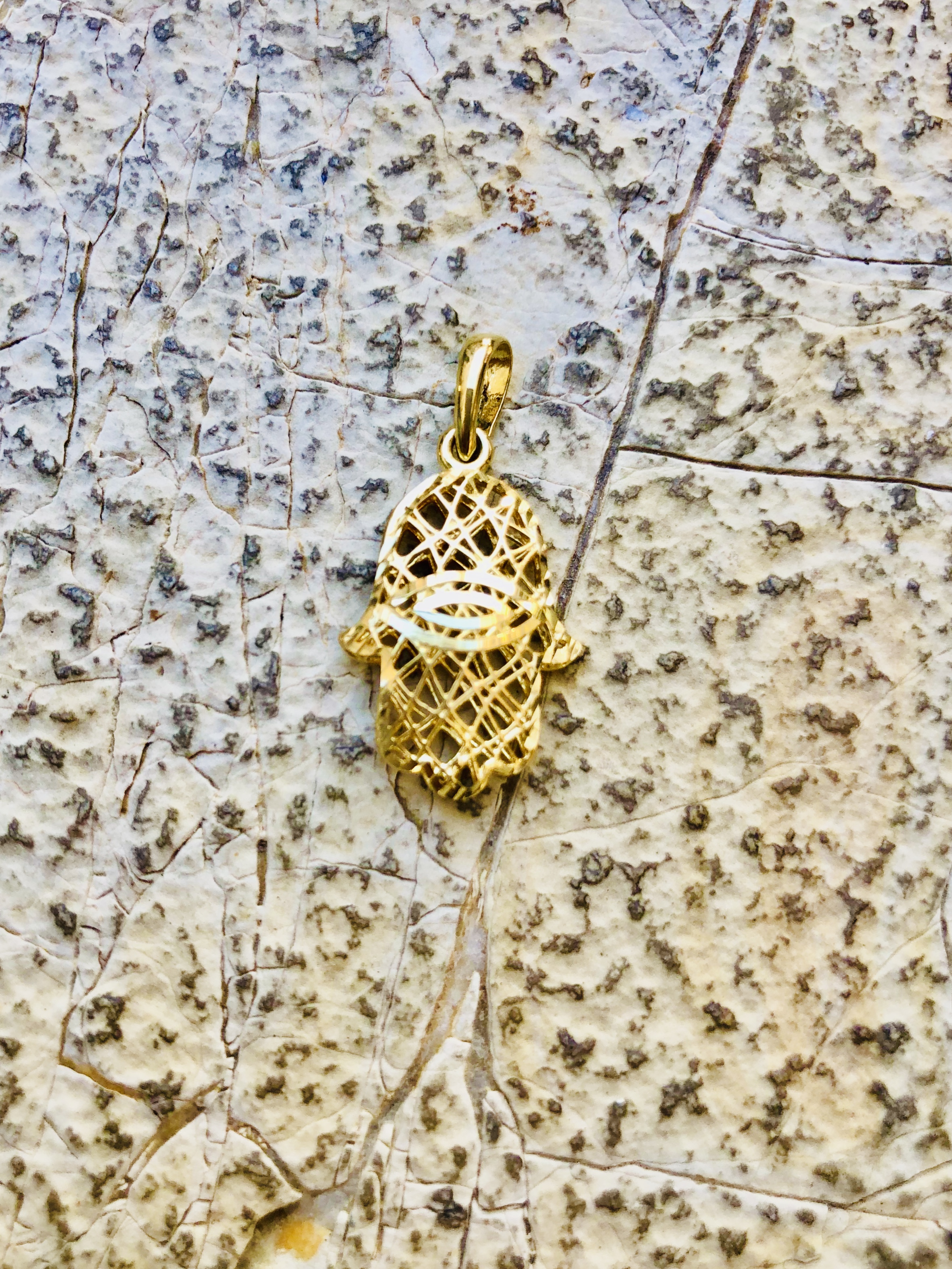 14K Gold Filigree Hamsa Pendant, hand of God, Israel