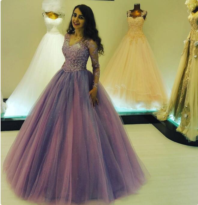 Long Sleeves Appliques Prom Dress 