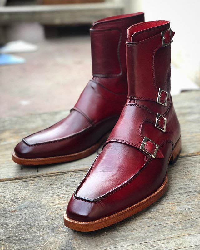 burgundy colour boots