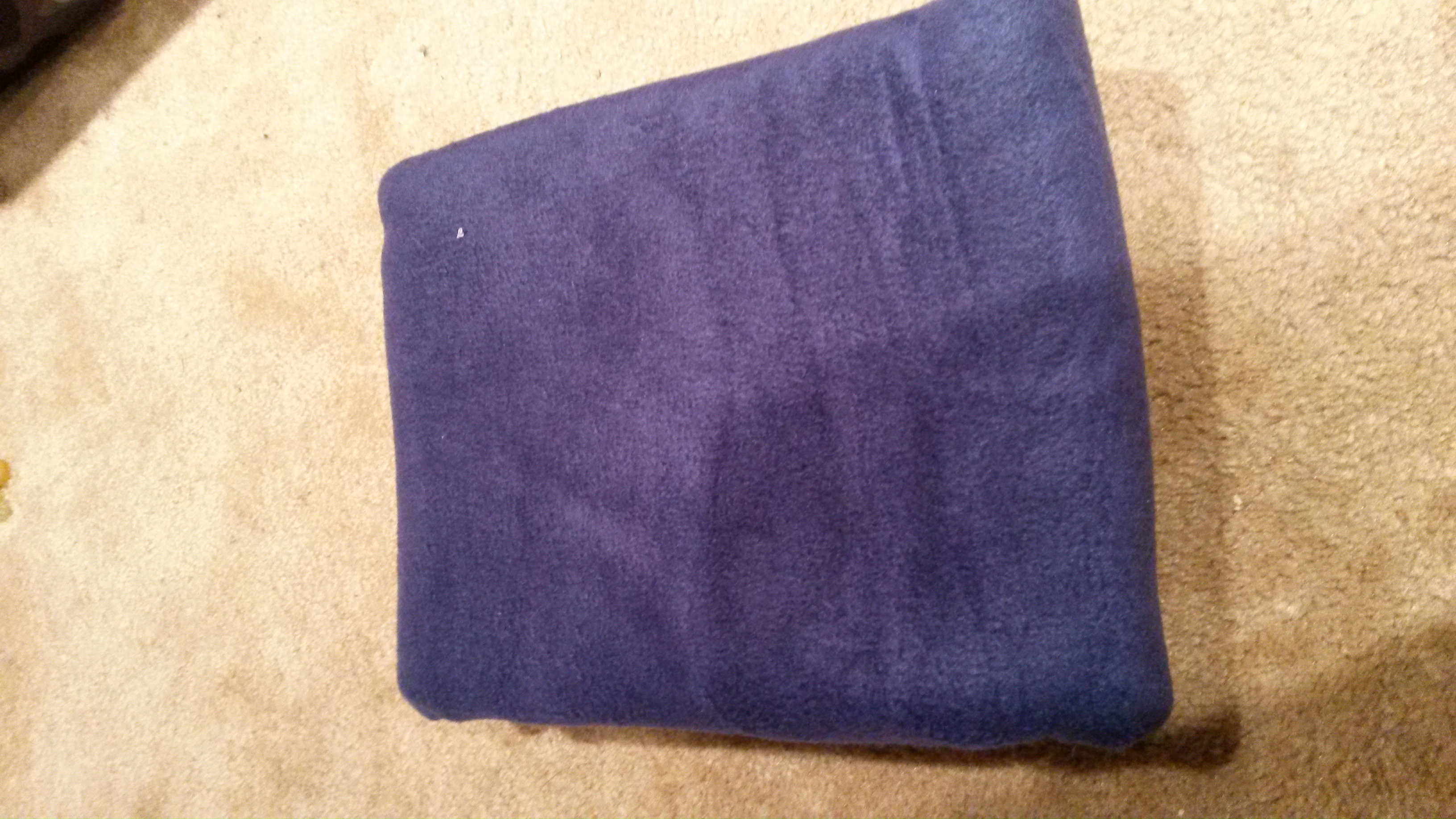 fleece blanket with silk trim